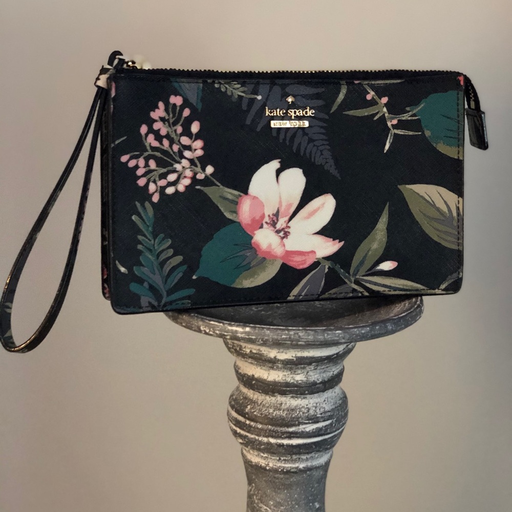 Kate Spade floral wristlet